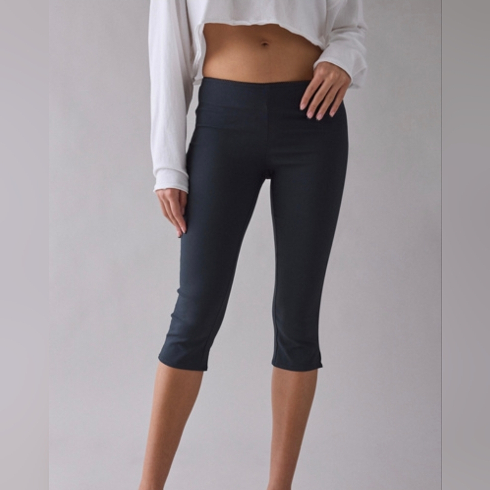 Kimchi Blue Black Capris
